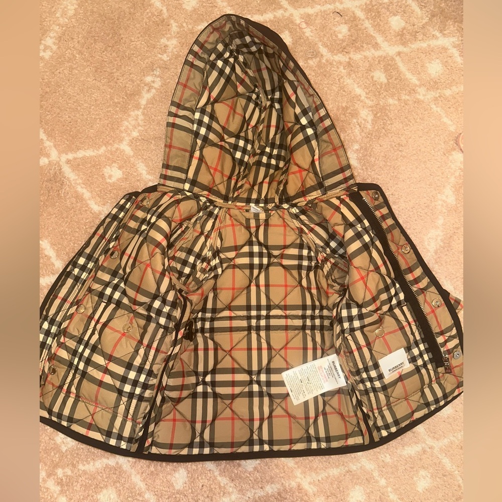Burberry coat for babies unisex 6m slightly worn